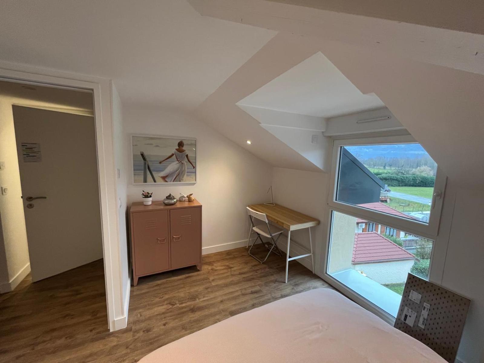 Maison Des Fleurs Apartment La Terrasse  ภายนอก รูปภาพ